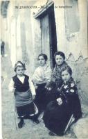Zaragoza, Un grupo de baturricos / a group of Batturros; children, spanish folklore, from postcard booklet (EK)