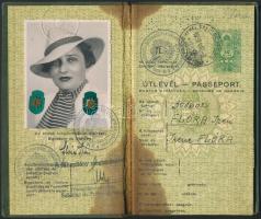 1938 Útlevél, Magyar Királyság, belül foltos, pp.:44, 16x9cm