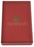 1957. "Munkás-Paraszt Hatalomért Emlékérem" aranyozott, zománcozott Br kitüntetés mellszal...