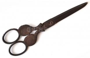 Régi olló Ferenc József és Erzsébet királyné sziluettjével, kopott, 15cm