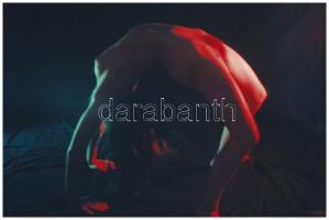 cca 1981 Színvarázs, finoman erotikus fényképek, 4 db korabeli negatívról készült modern nagyítások,...