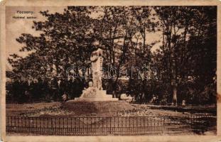 Pozsony, Pressburg, Bratislava; Hummel szobor / statue (fa)