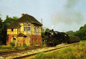 33 db MODERN használatlan motívumlap; vonatok / 33 mostly unused modern motive cards; trains