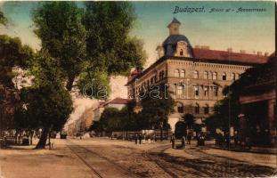 Budapest - 20 db régi képeslap, két lithoval és érdekesebb lapokkal / 20 old postcards with some lit...