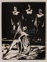 cca 1980 Tatár Tibor: Balett, feliratozott, kasírozott,  szolarizációs technikával készült vintage fotóművészeti alkotás, 37x28 cm