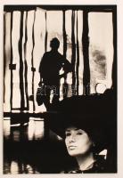 cca 1974 Kanyó Ferenc: Idegen házban, feliratozott, vintage fotóművészeti alkotás, kasírozva, 57x39 cm