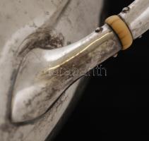 Ezüst (Ag.) kiöntő elefáncsont gyűrűkkel, apró horpadással, jelzett, m:19,5 cm,  nettó:416 g