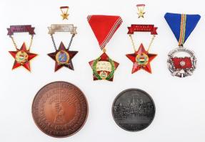 7db-os vegyes szocialista kitüntetés és emlékérem tétel, közte Papp László (1947-) 1988. "Első ...