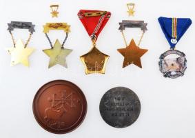 7db-os vegyes szocialista kitüntetés és emlékérem tétel, közte Papp László (1947-) 1988. "Első ...