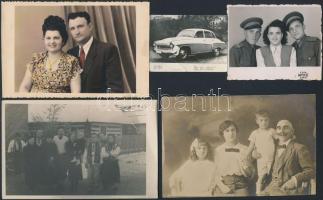 1901-1960 16 db vegyes fénykép, közte postán elküldöttek, több darabon különféle műtermi jelzések. 9...