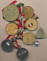 8db "Magyar Ebtenyésztők Egyesülete" és kutyakiállítással kapcsolatos fém érem, közte sérü...