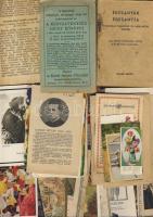 Régi szentképek, imádságos könyvek, missziós naptárak