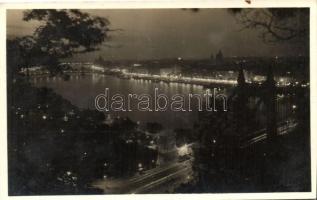 Budapest éjjel - 10 db képeslap vegyes minőségben / 10 mixed nighttimes town-views