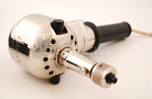 Sanax Patent típusú antik masszírozógép, többféle cserélhető fejjel; eredeti, bélelt dobozában. Az e...