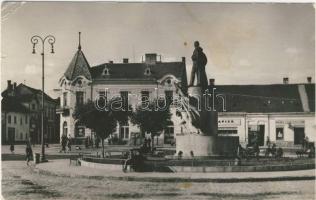 Bán (Trencséni vm.) Ma: Bánovce nad Bebravon