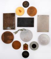 13db-os vegyes emlékérem, díjérem tétel, közte 1986. "MOM SK Természetbarát Szakosztály" B...