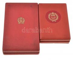 1954. "Munka Érdemérem" (2x) zománcozott Br kitüntetés mellszalagon, egyik Rákosi-címeres ...