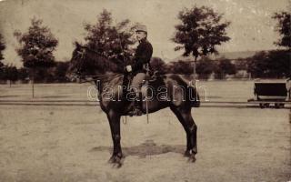 2 db RÉGI fotóképeslap két magyar lovaskatonáról / 2 old photo postcard about two Hungarian cavalrymen