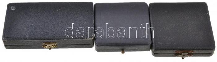 3db klf gyártói dísztok: Ecclesia R.T. Budapest, Boczán Károly Budapest, Budapest Jerouschek