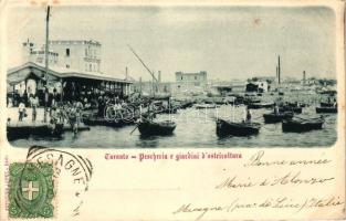 Taranto, Pescheria, giardini d&#039;ostricoltura / fish market, oyster garden, boats (EK)