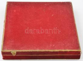 DN "Tamási Lovas Napok" porcelán plakett dísztokban (177mm) T:1-