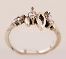 Ezüst(Ag) női gyűrű, jelzett, méret: 52, br: 2,3 g