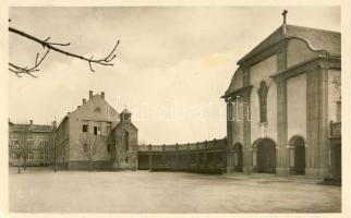 Baja nevelőintézet