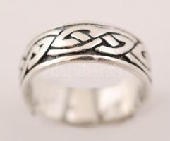 Ezüst mintás gyűrű, Ag., nettó: 4gr., jelzett, méret:55/ Silver ring pattern, Ag, net.., 4gr., marked, size: 55