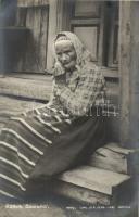 Rättvik, Sparvmor / Swedish folklore, old woman with pipe