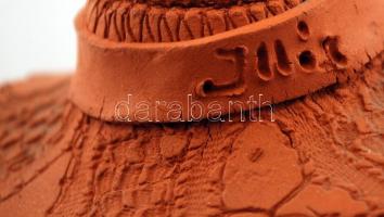 Illár Erzsébet (1940- ): Kislány, égetett agyag, jelzett, az alján belül kis repedéssel, m: 25 cm + ...