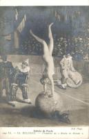 Premiere de Roule le Monde / Erotic circus show, nude lady, clowns s: Ch. Bulteau