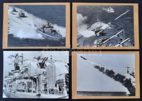 4 db fotó különféle hadihajókról, modern nagyítások, részben retusáltak, hátuljukon feliratozva, 14,5×21 cm