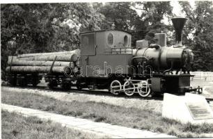 4 db MODERN, fekete-fehér, motívum képeslap, keskeny nyomtávú vasúti mozdonyok / 4 modern, black &am...