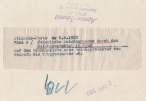 1939 Konstantin von Neurath, a Cseh-Morva protektorátus birodalmi kormányzója érkezésének tiszteleté...