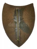 ~1920-1930. "BMG" zománcozott Br iskola jelvény (30x37mm) T:2