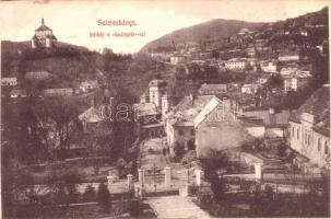 Selmecbánya, Banská Stiavnica; látkép a Leányvárral / general view with castle (vágott / cut)