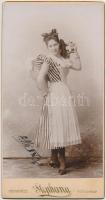 1903 Vojnich Ella, Szabadka: Vasalós lány fotó 11x21 cm