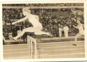 3 db MODERN sport lap; Budapesti középiskolás mezei labdarúgó meccs, Gyarmati Olga, Zsitvai Zoltán /...