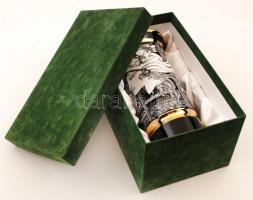 Hollóházi Szász Endre által tervezett porcelán váza, matricás, hibátlan, jelzett, eredeti dobozában,...