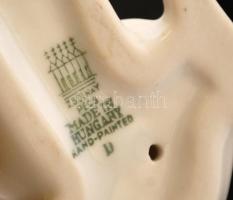 Zsolnay kutya, kézzel festett, jelzett, m:7 cm, h:11 cm