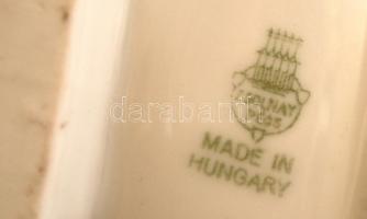 Zsolnay porcelán kulacs fa dugóval, matricás, hibátlan, jelzett, m: 11,5 cm