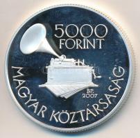 2007. 5000Ft Ag "Kodály Zoltán" dísztokban, tanúsítvánnyal T:PP ujjlenyomatos
Adamo EM211
