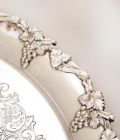 1939 svéd monogrammos ezüstözött alpakka tálca, jelzett, " Vellinge" felirattal, szőlő min...