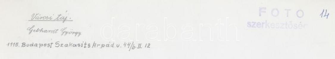 cca 1977 Gebhardt György (1910-1993): Városi táj, aláírt vintage fotóművészeti alkotás, 17,5x24 cm