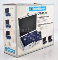 Leuchtturm típusú érmetartó koffer, benne 6db tálca (2x16;2x20;2x24 férőhelyesek), dobozában, újszer...