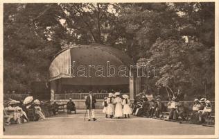 Wiesbaden, Partie beim Kurhauskonzert Musikpavillon / detail with the music pavilion at the Spa concert (EB)