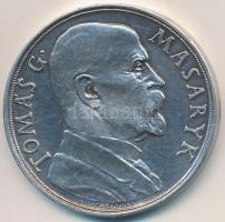 Csehszlovákia 1935. &quot;Tomas G. Masaryk elnök 85. születésnapja&quot; Ag emlékérem, peremén jelzett. Szign.: O. Spaniel (29,59g/0.987/42mm) T:2 ph. Czechoslovakia 1935. &quot;85th Anniversary - Birth of Tomas G. Masaryk&quot; Ag commemorative medallion in original damaged case, hallamrk on the edge. Sign.: O. Spaniel (29,59g/0.987/42mm32mm) C:XF edge error