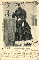 Tipo de chola, Sucre, Bolivia / Bolivian folklore, chola woman from Sucre (EK)