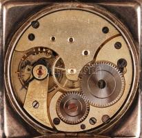 Omega ezüst(Ag) zsebóra, porcelán számlappal(rajta hajszálrepedéssel), másodpercmutatóval, hátoldalá...