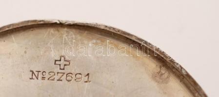 Omega ezüst(Ag) zsebóra, porcelán számlappal(rajta hajszálrepedéssel), másodpercmutatóval, hátoldalá...